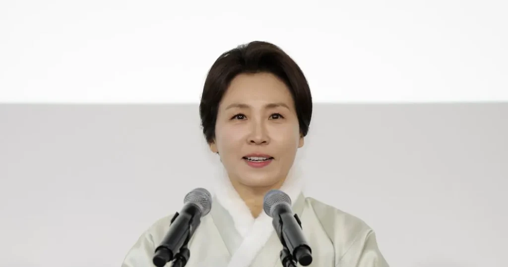 Kim Ye-sa Appointed Hanbok Honorary Ambassador to Promote Tradition