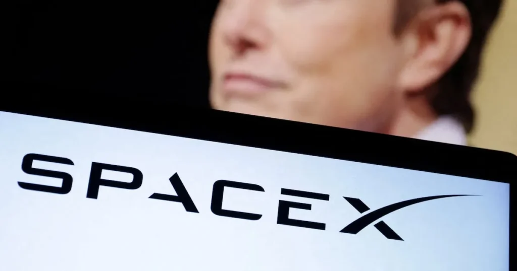 SpaceX Shifts Focus to NASA Moon Lander Over Mars Mission