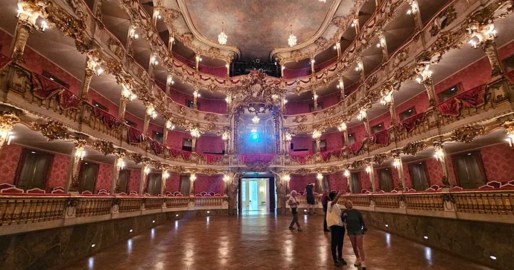 Munich’s Rococo Gem: Cuvilliés Theatre’s Mozart Legacy