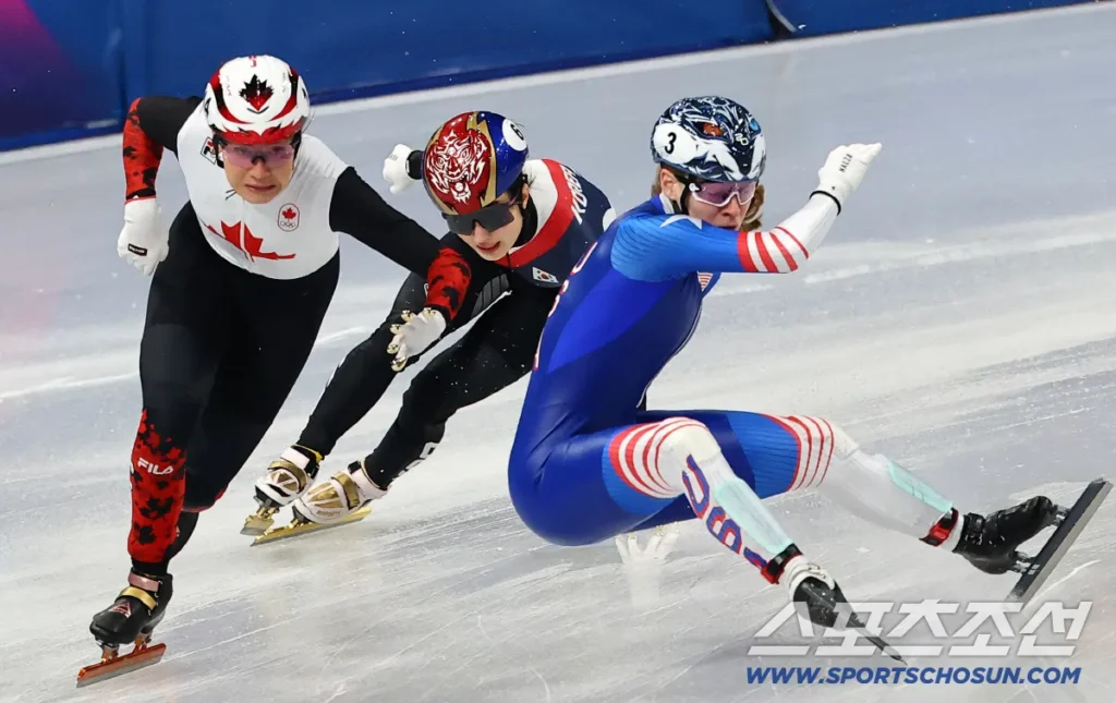 Kim Gil-ri Falls After US Skater Collision in Mixed Relay