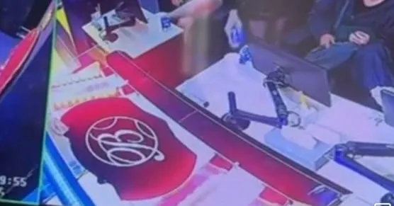 Lotte Giants Fans Furious as 4 Players Skip Camp for Milan Olympics Promo Lotte Giants Fans Furious as 4 Players Skip Camp for Milan Olympics Promo