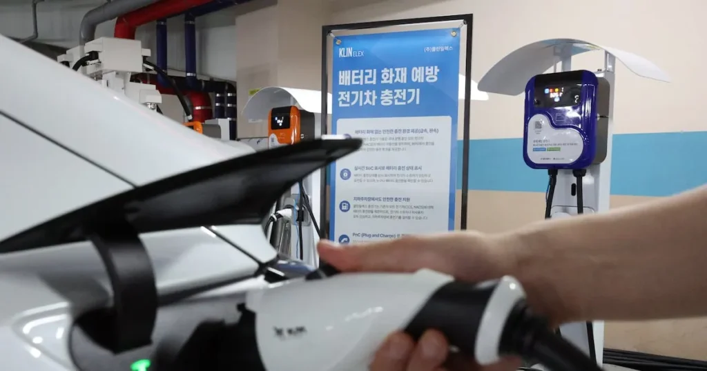 Seoul City Launches Repair Certification for Fully Booked EV Chargers Seoul City Launches Repair Certification for Fully Booked EV Chargers