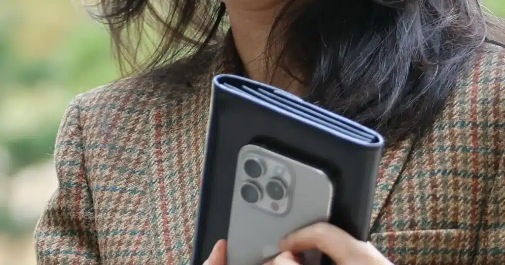 HYBE Appeals Court Order for 25.5B Won Payment to Ex-ADOR CEO Min Hee-jin HYBE Appeals Court Order for 25.5B Won Payment to Ex-ADOR CEO Min Hee-jin