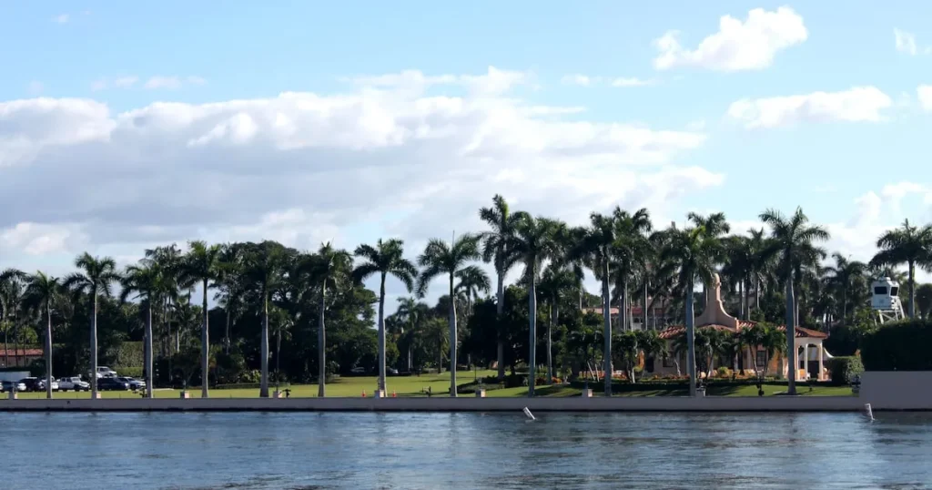 Secret Service Shoots Armed Intruder at Trump’s Mar-a-Lago