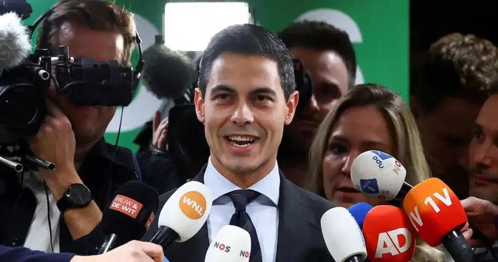 38-Year-Old Rob Jetten Sworn In as Netherlands’ Youngest, Shortest Gay PM 38-Year-Old Rob Jetten Sworn In as Netherlands’ Youngest, Shortest Gay PM