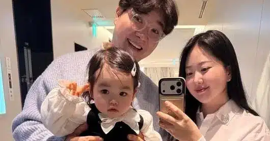 Park Soo-hong’s 16-Month-Old Daughter’s YouTube Video Surges to 3.3M Views Park Soo-hong’s 16-Month-Old Daughter’s YouTube Video Surges to 3.3M Views