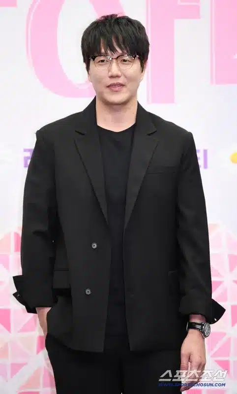 Seong Si-kyung Recruits New Japanese Manager After Betrayal Shock Seong Si-kyung Recruits New Japanese Manager After Betrayal Shock