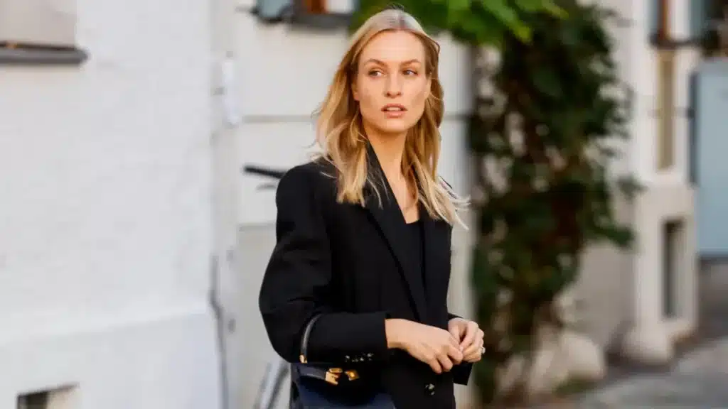 White Collars Trend: Celebs Brighten Outfits Effortlessly