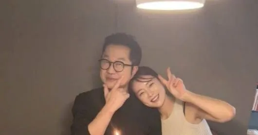 55-Year-Old Ji Sang-Ryeol Vows Marriage to 16-Years-Younger Girlfriend 55-Year-Old Ji Sang-Ryeol Vows Marriage to 16-Years-Younger Girlfriend