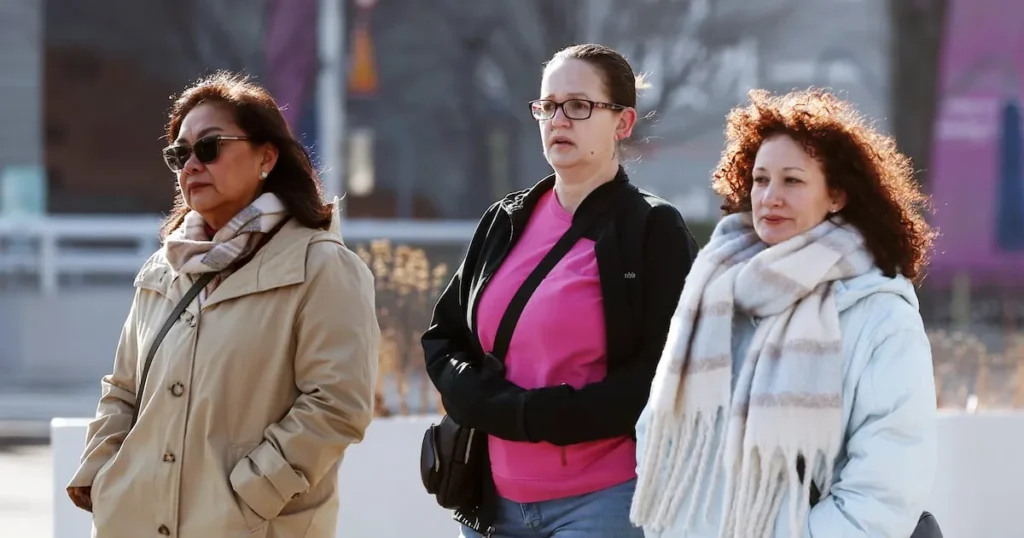 Korea Faces Freezing Mornings on Monday with Sharp Daytime Surge Korea Faces Freezing Mornings on Monday with Sharp Daytime Surge