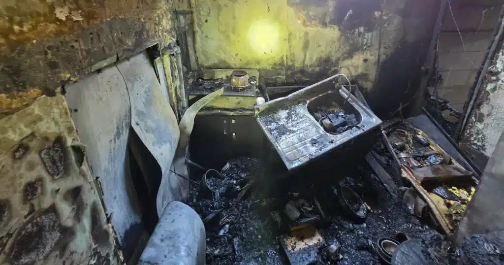 Gwangju Boarding House Fire Leaves 60 Men Unconscious