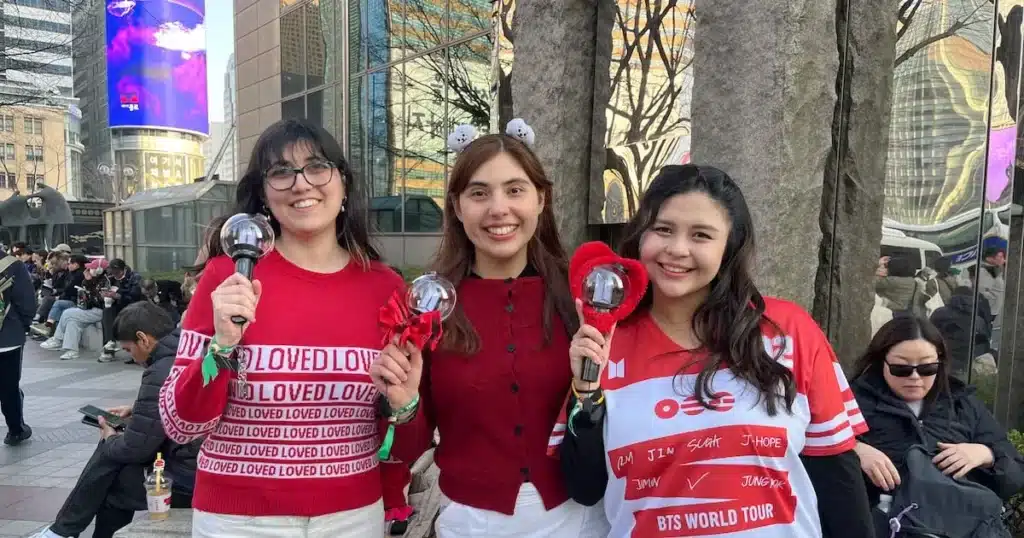 BTS ARMY Packs Gwanghwamun Square for Comeback Live: Arirang BTS ARMY Packs Gwanghwamun Square for Comeback Live: Arirang