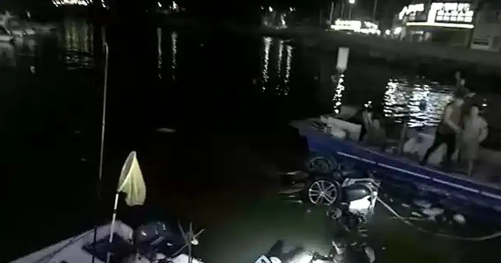 Busan SUV Crashes into Median on U-Turn: 1 Killed, 1 Critical