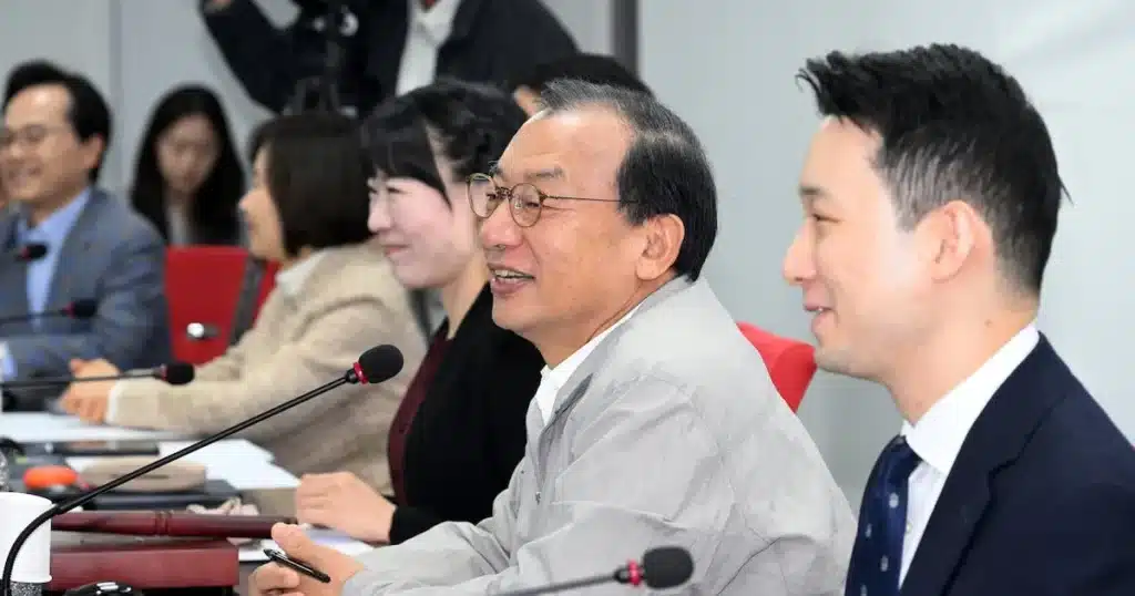 Lee Jung-Hyun Defends Nominations as Intentional Strategy