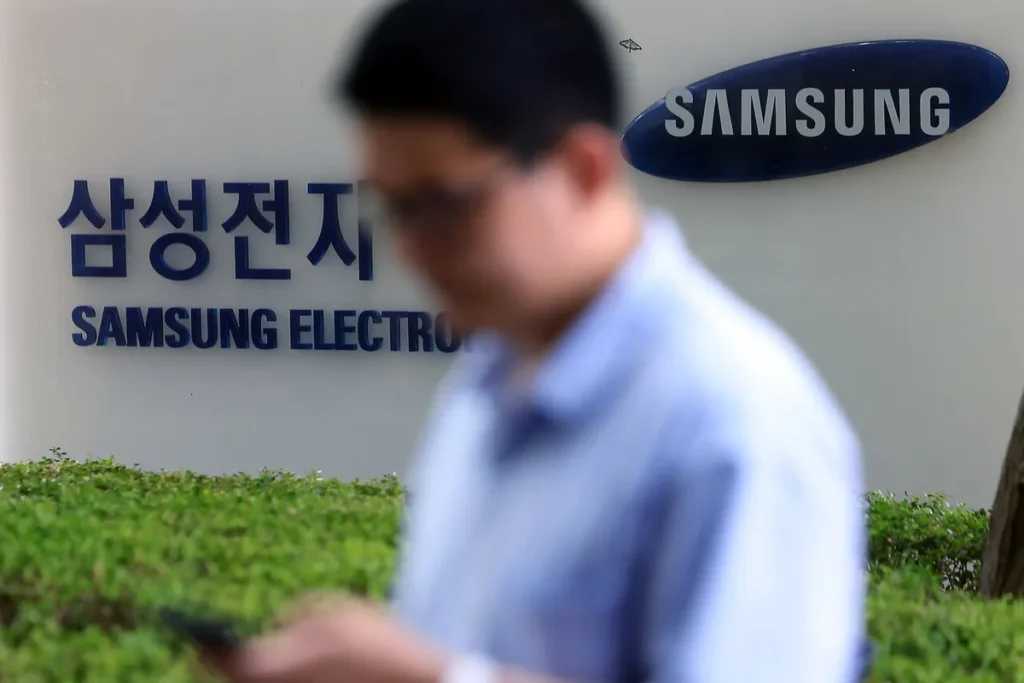 Samsung, SK Hynix Stocks Slide Despite Strong Q1 HBM Outlook