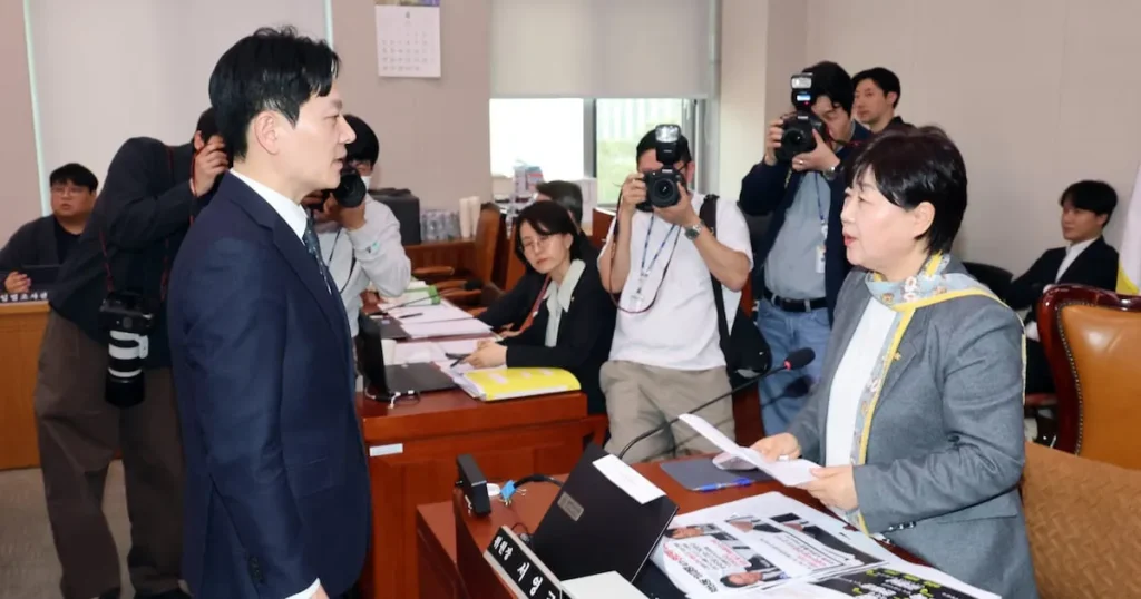 Ruling Party Slams Govt Job Probe as Shield for Lee Jae-myung Trial Ruling Party Slams Govt Job Probe as Shield for Lee Jae-myung Trial