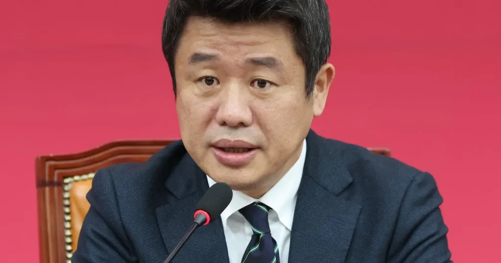 Opposition Leaders Woo Jo Kuk for 6 Key Assembly Districts Opposition Leaders Woo Jo Kuk for 6 Key Assembly Districts