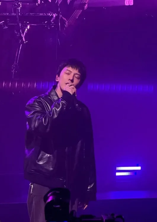 G-Dragon Gains Weight Preparing for BIGBANG Coachella Debut G-Dragon Gains Weight Preparing for BIGBANG Coachella Debut