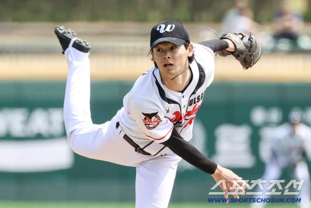 Lotte Giants Ace Takeda Shota’s 13.03 ERA Fuels Rotation Shakeup Talk