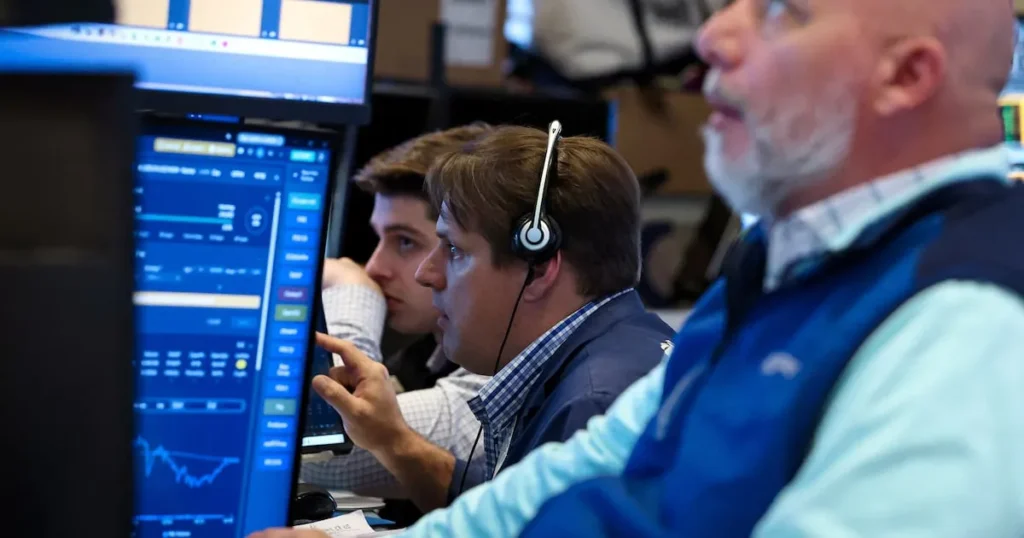 S&P 500 Tops 7100 Record as Markets Surge on Hormuz Relief