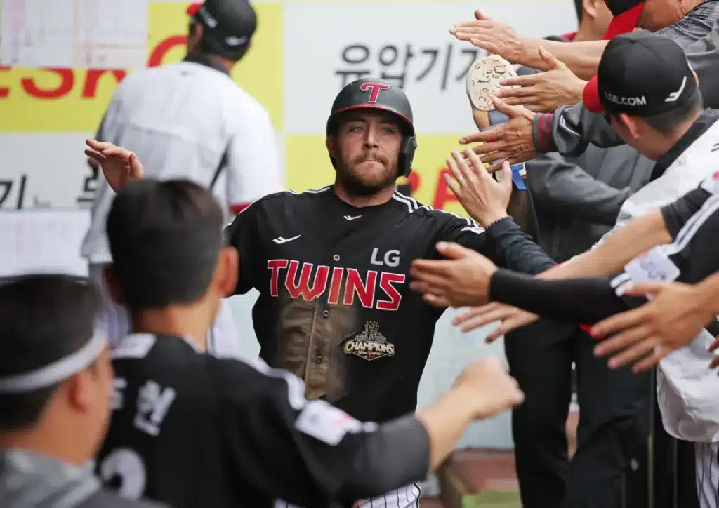 LG Twins Blank Samsung Lions 5-0, Streak Reaches 7 Wins