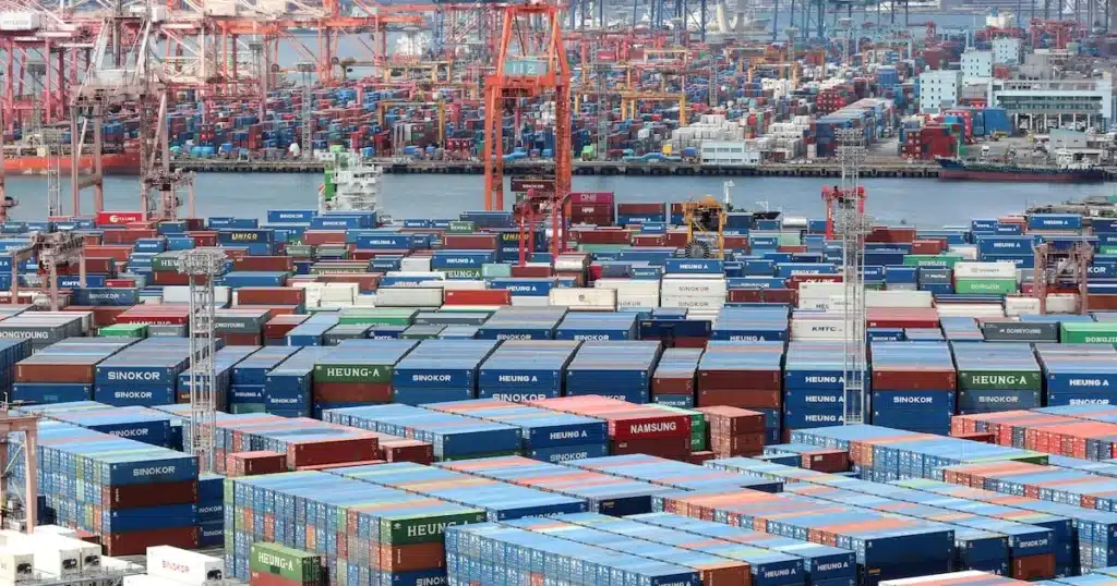 South Korea Q1 GDP Surges 1.7% on Semiconductor Boom