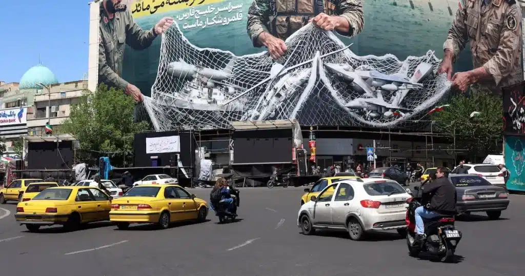 Iran Targets Gulf Undersea Internet Cables in Houthi Retaliation Strike