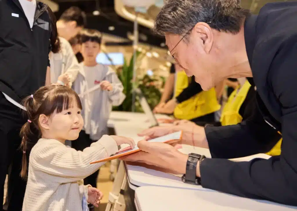 SK Telecom Recruits 350 Construction Pros in Direct Hire Push