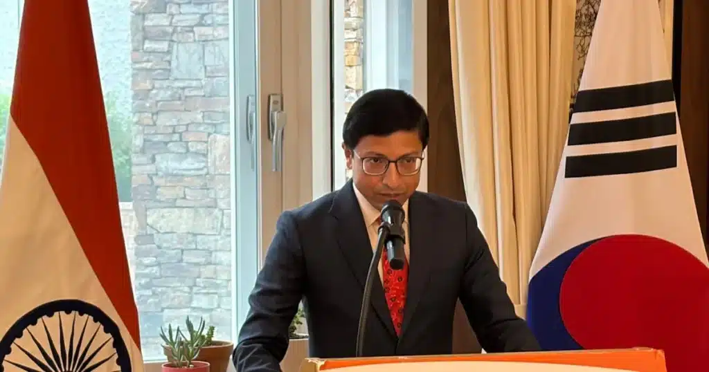 JSW India Chief Eyes 25-Year Korean Stock Investment, AI Ties