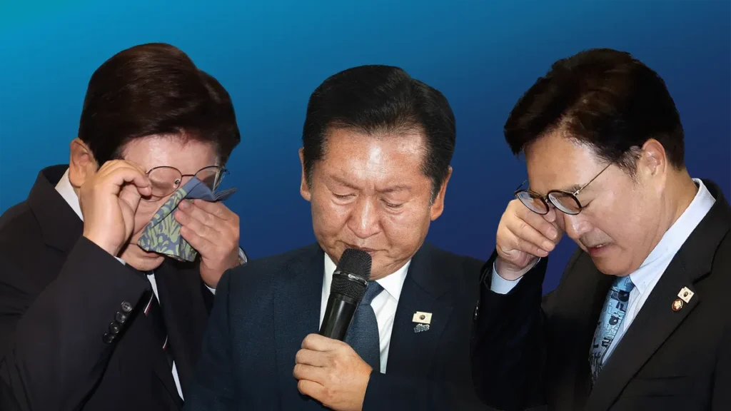 Lee Jae-myung Tears Up Yoon Cabinet Docs in Outburst