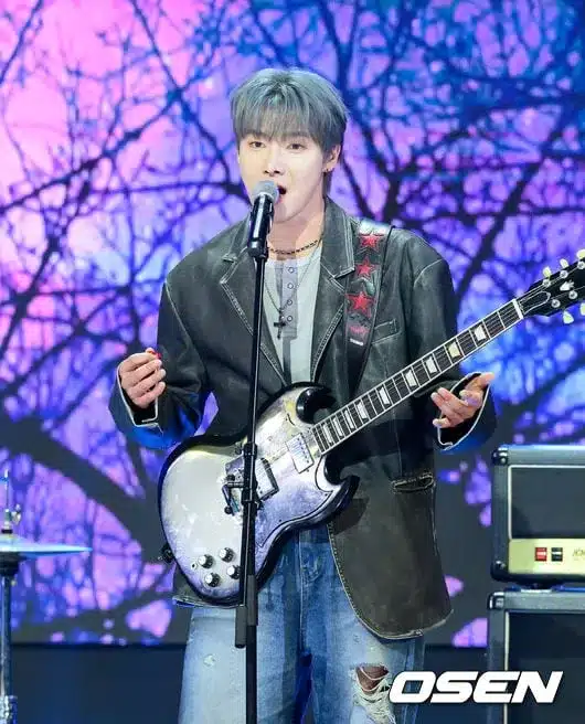 ONEWE’s Yonghoon Delivers Powerful Performance on ‘The Show’ ONEWE’s Yonghoon Delivers Powerful Performance on ‘The Show’