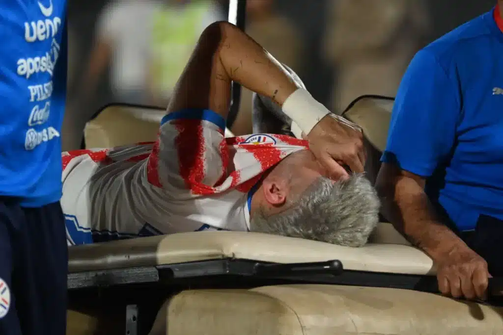 Paraguay’s World Cup Dream Dashed by Star Player’s Injury Paraguay’s World Cup Dream Dashed by Star Player’s Injury