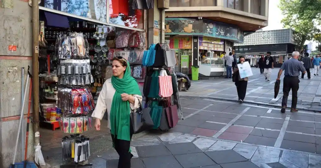 Iran’s Economy Withstands Sanctions and Conflict Iran’s Economy Withstands Sanctions and Conflict