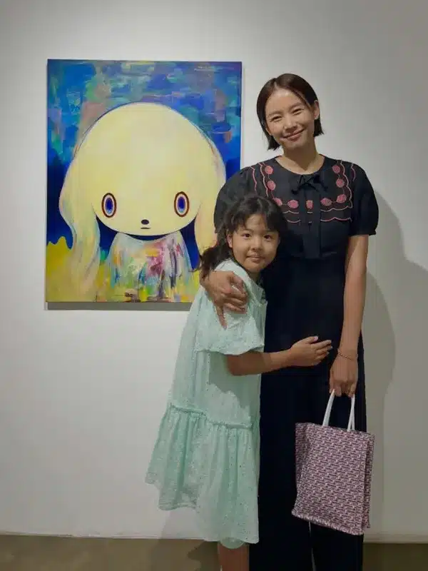 Actress Jo Yoon-hee Debuts Striking New Look Actress Jo Yoon-hee Debuts Striking New Look
