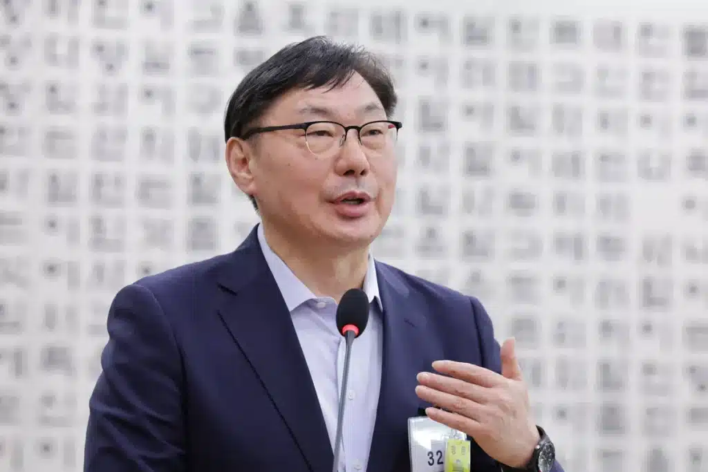 Court Sentences Former Official to 4 Months for False Testimony