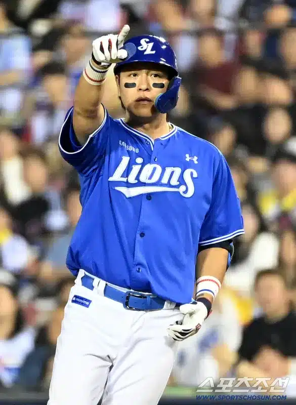 Veteran Slugger Returns: Kang Min-ho Bolsters Samsung Lineup Veteran Slugger Returns: Kang Min-ho Bolsters Samsung Lineup