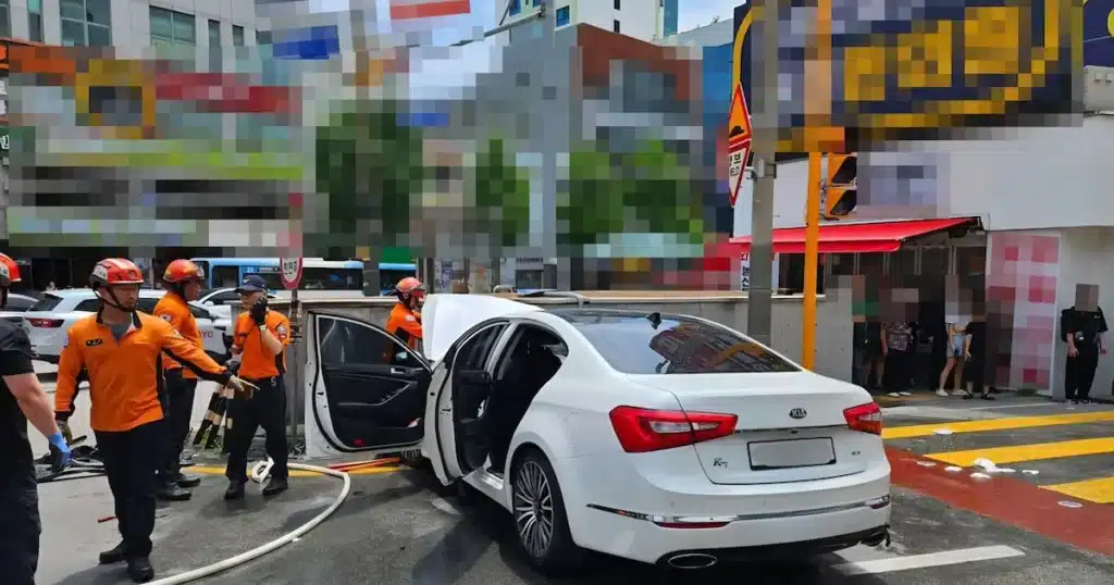 Fatal Vehicle Collision Claims Two Lives in Busan