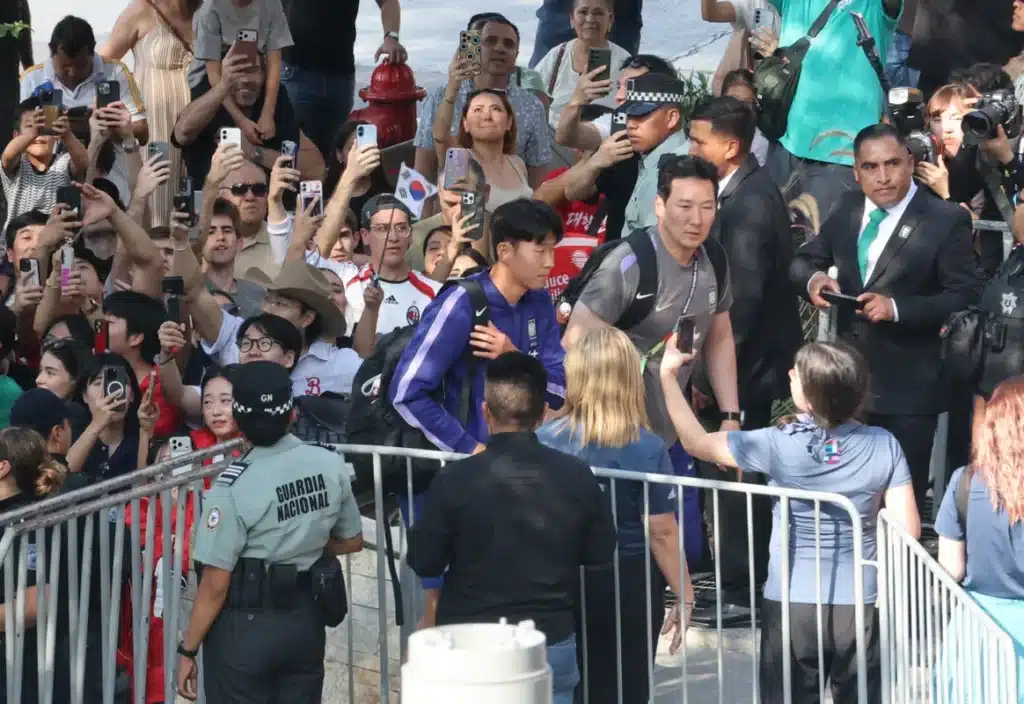 South Korea Arrives in Mexico for Crucial World Cup Qualifier South Korea Arrives in Mexico for Crucial World Cup Qualifier