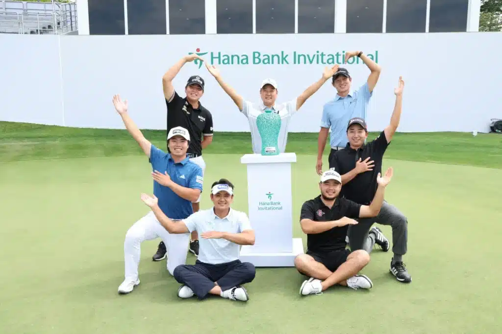 Jang Yu-bin Claims Dramatic Victory in Korea-China-Japan Golf Championship Jang Yu-bin Claims Dramatic Victory in Korea-China-Japan Golf Championship