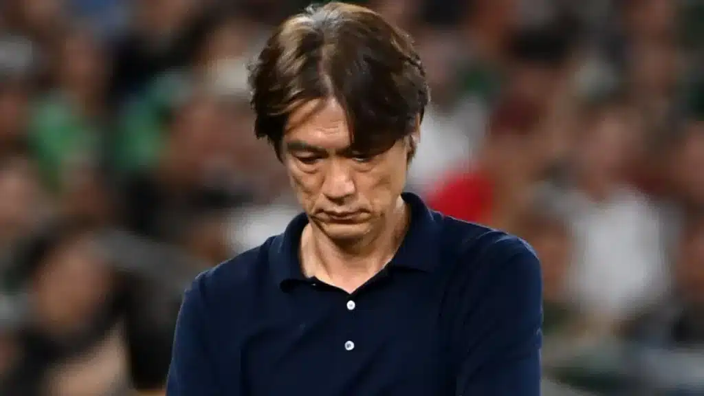 President Lee Criticizes National Football Team’s World Cup Exit