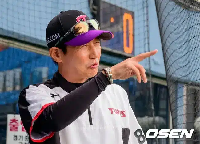 LG Twins Manager Yeom Kyung-yeop on Facing Kiwoom Heroes: ‘They are the Toughest Team’ LG Twins Manager Yeom Kyung-yeop on Facing Kiwoom Heroes: ‘They are the Toughest Team’