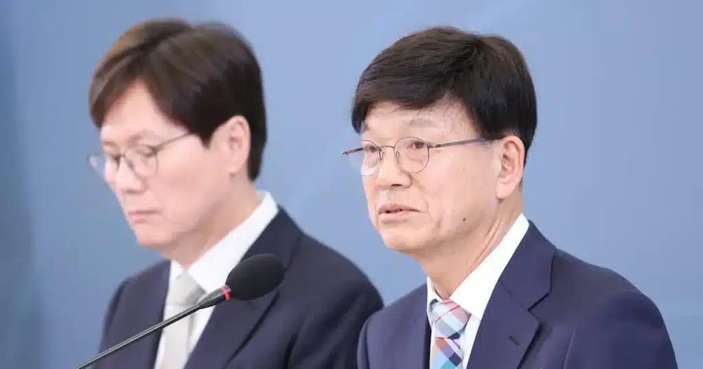 Seoul Official: ‘Kim Il-sung Manse’ Chants Should Be Tolerated Seoul Official: ‘Kim Il-sung Manse’ Chants Should Be Tolerated