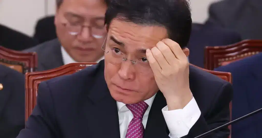 Former Assemblyman Tae Young-ho Ordered to Pay ₩800 Million in Fraud Case Former Assemblyman Tae Young-ho Ordered to Pay ₩800 Million in Fraud Case