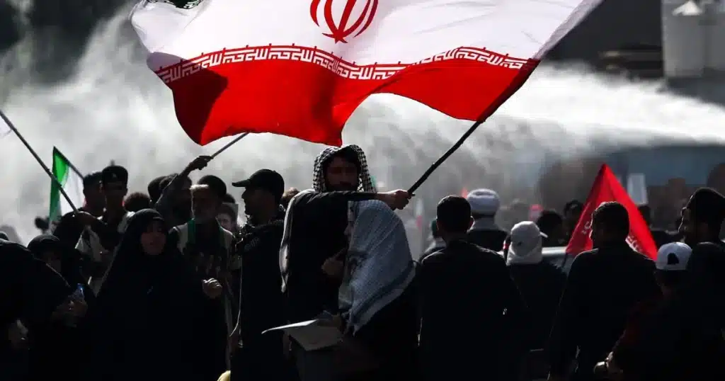 Iran Vows ‘Decisive Response’ to US Sanctions Over Strait of Hormuz Incident Iran Vows ‘Decisive Response’ to US Sanctions Over Strait of Hormuz Incident