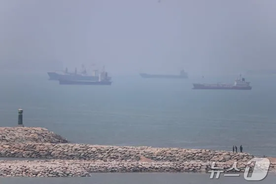Middle East Tensions Rise as US and Iran Exchange Fire Middle East Tensions Rise as US and Iran Exchange Fire