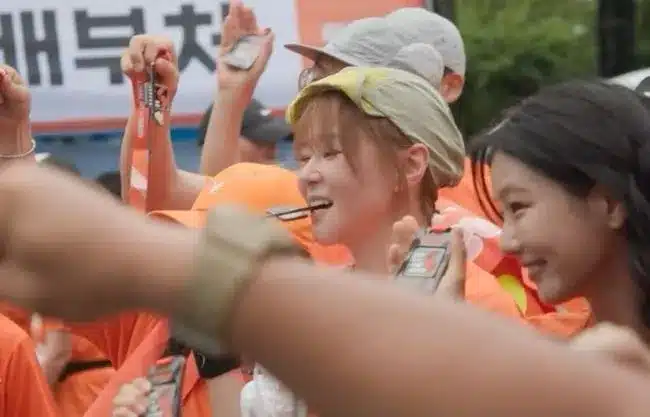 Choi Kang-hee and Lee Se-hee Unite for Charity in ‘Fullerenes’ Choi Kang-hee and Lee Se-hee Unite for Charity in ‘Fullerenes’