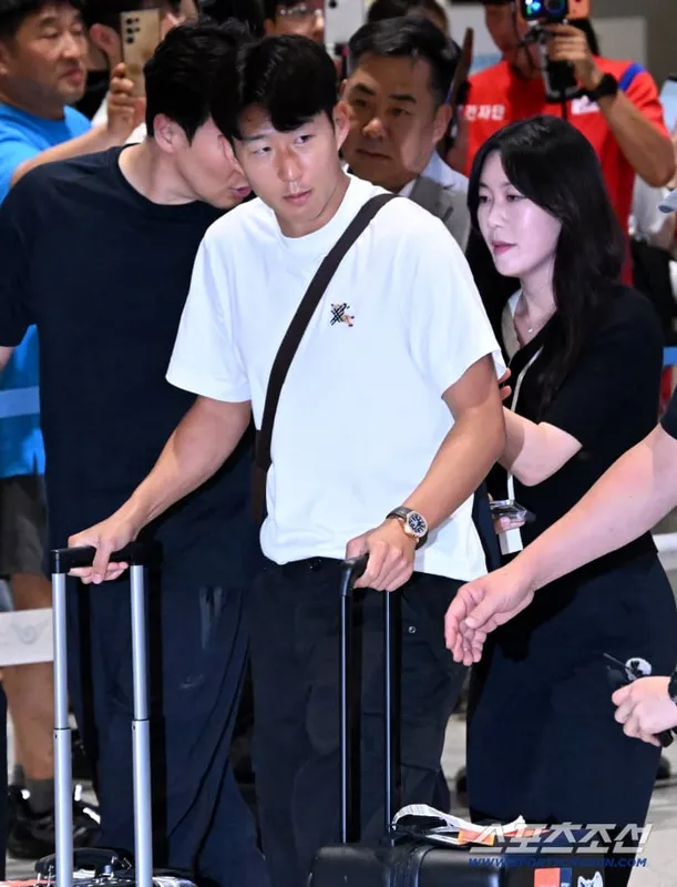 Son Heung-min’s Parliament Invitation Withdrawn Amid Fan Backlash Son Heung-min’s Parliament Invitation Withdrawn Amid Fan Backlash