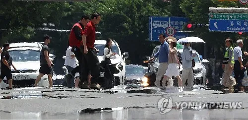 Cheongju Swelters: Tropical Nights Persist Amidst Intense Heatwave Cheongju Swelters: Tropical Nights Persist Amidst Intense Heatwave