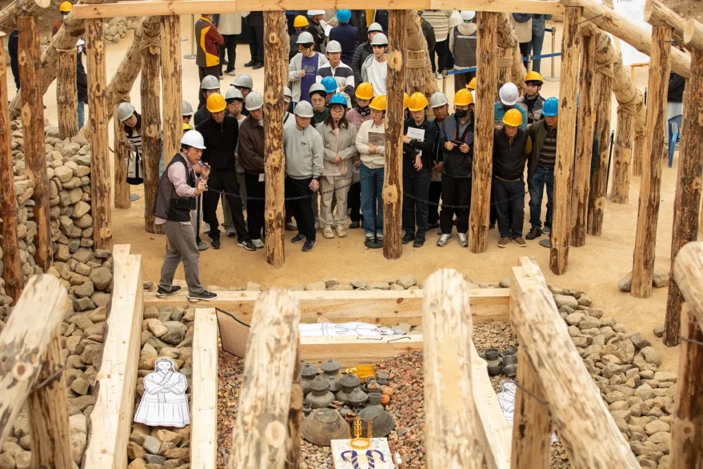 Silla Princess’s Funeral Recreated After 1,500 Years in Gyeongju Silla Princess’s Funeral Recreated After 1,500 Years in Gyeongju