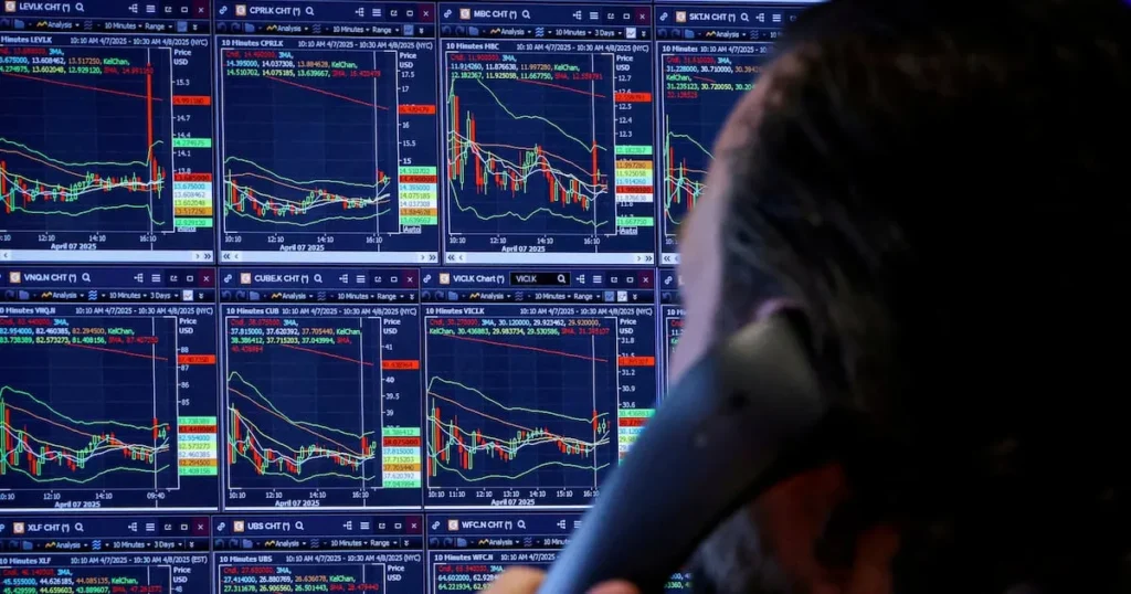 NYC Stocks Dip on Semiconductor Sell-off, US-Iran Tensions